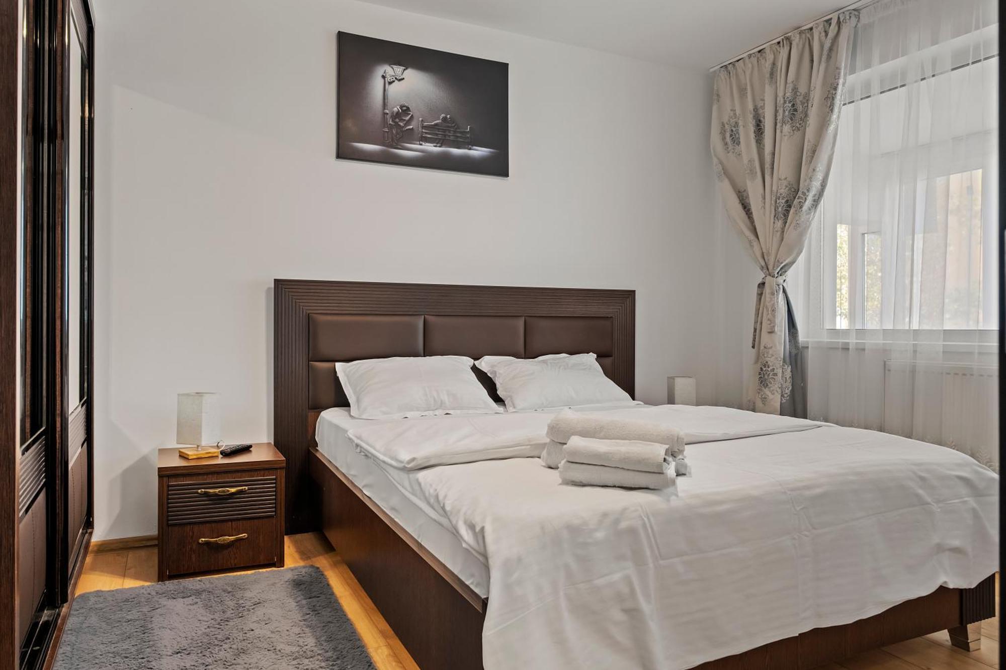 Apartament De Lux Drumul Taberei Bucharest Luaran gambar