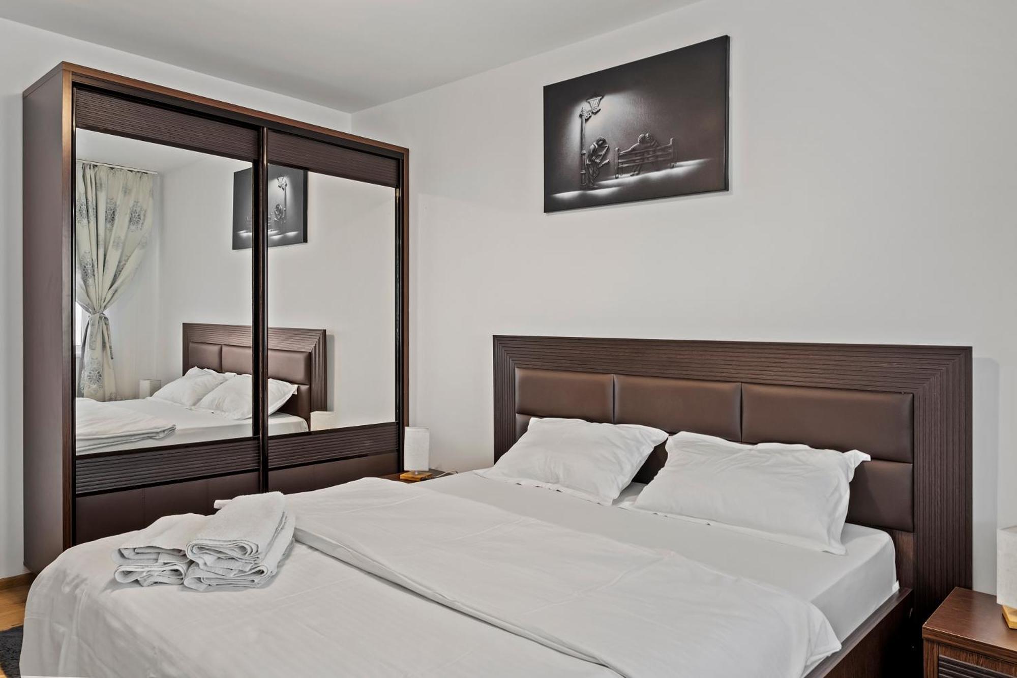 Apartament De Lux Drumul Taberei Bucharest Luaran gambar