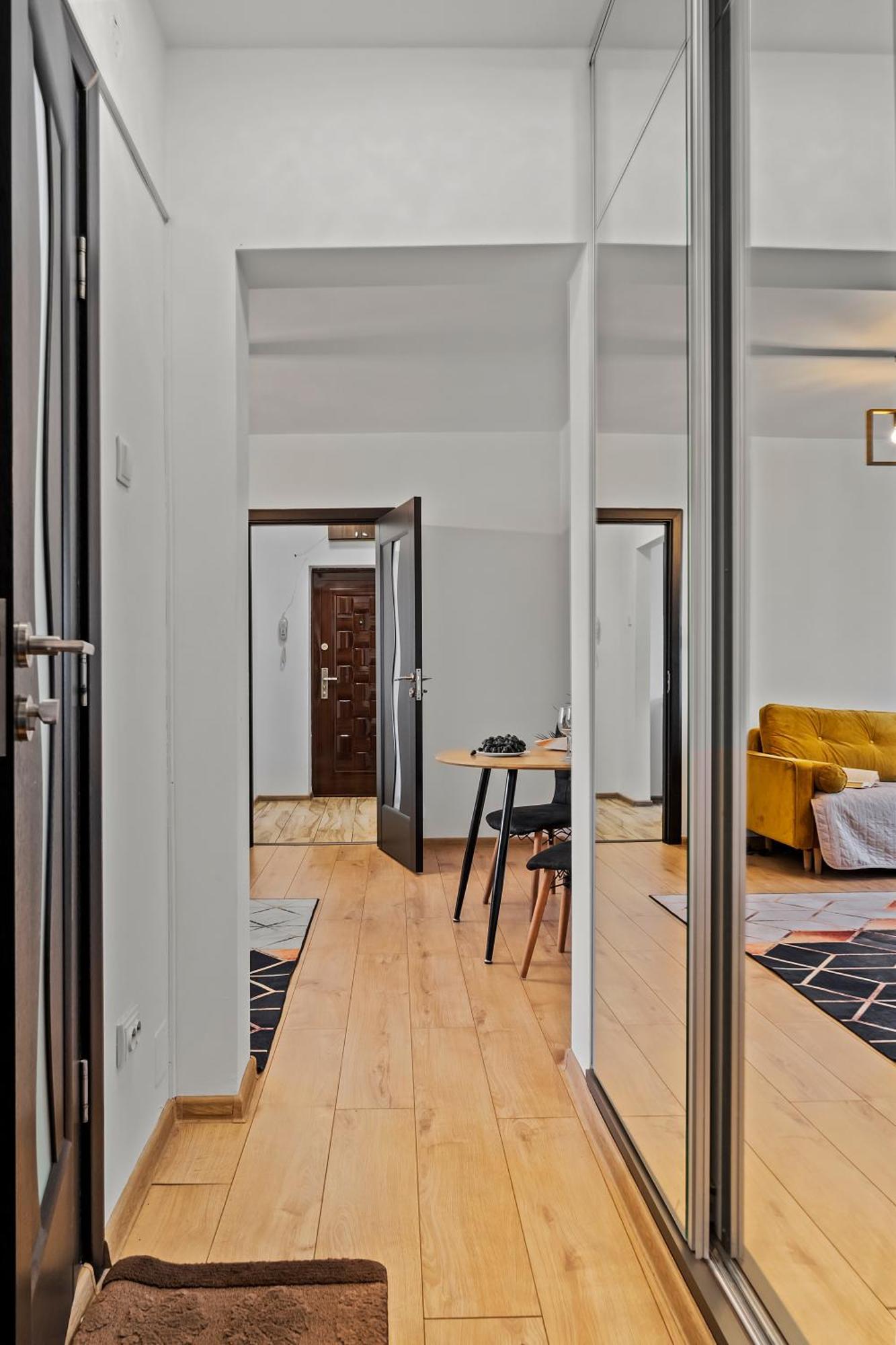 Apartament De Lux Drumul Taberei Bucharest Luaran gambar